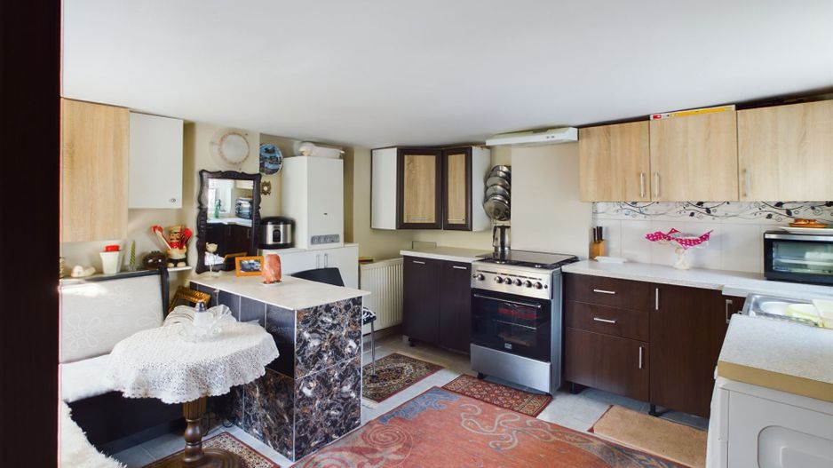 Casă cu 4 camere în zona  Aradul Nou - Poză 6