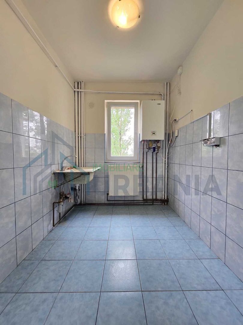 Apartament 2 camere, semidecomandat, 42 mp, etaj 2/4, zona Mircea cel Batran, Iasi - Poză 4
