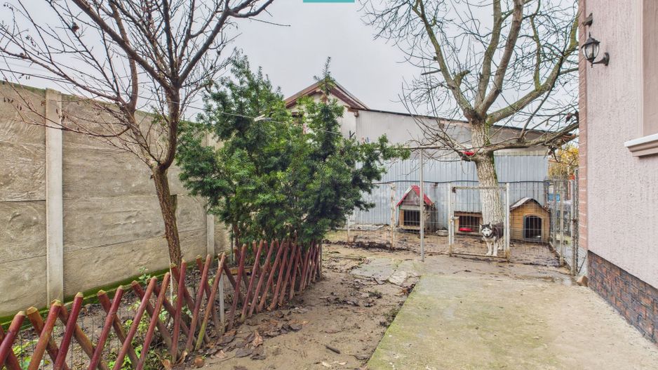 Două case pe un teren generos în Ghiroda - Poză 18