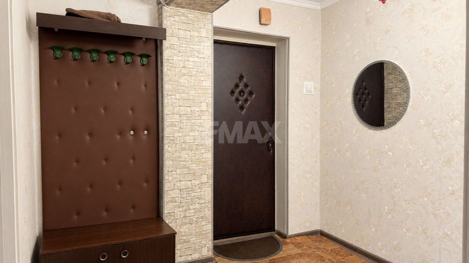 Apartament cu trei odăi, Buiucani, Chișinău - Poză 1