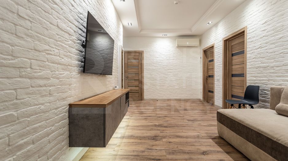 Vânzare, apartament, 2 camere, str. Calea Ieșilor, Buiucani - Poză 1