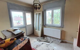Casă lângă Cetatea Alba Carolina ideală pentru investiție sau locuința - Poză 13