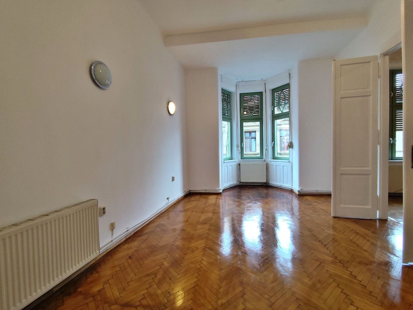 Birou 103 mp, 4 camere, ultracentral, str.I.Vulcan, Oradea, INCHIRIERE - Poză 6