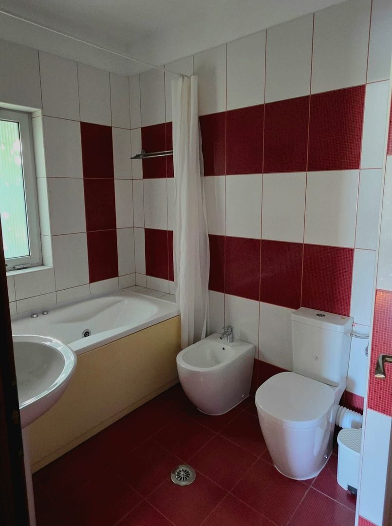APARTAMENT 4 CAMERE ȘI VEDERE SPECTACULOASĂ CĂTRE LAC FLOREASCA - Poză 12