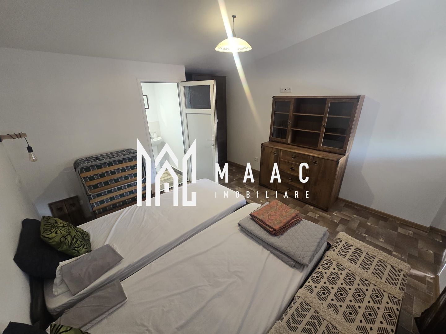 Casa 4 camere 850 mp teren Orlat - Poză 15