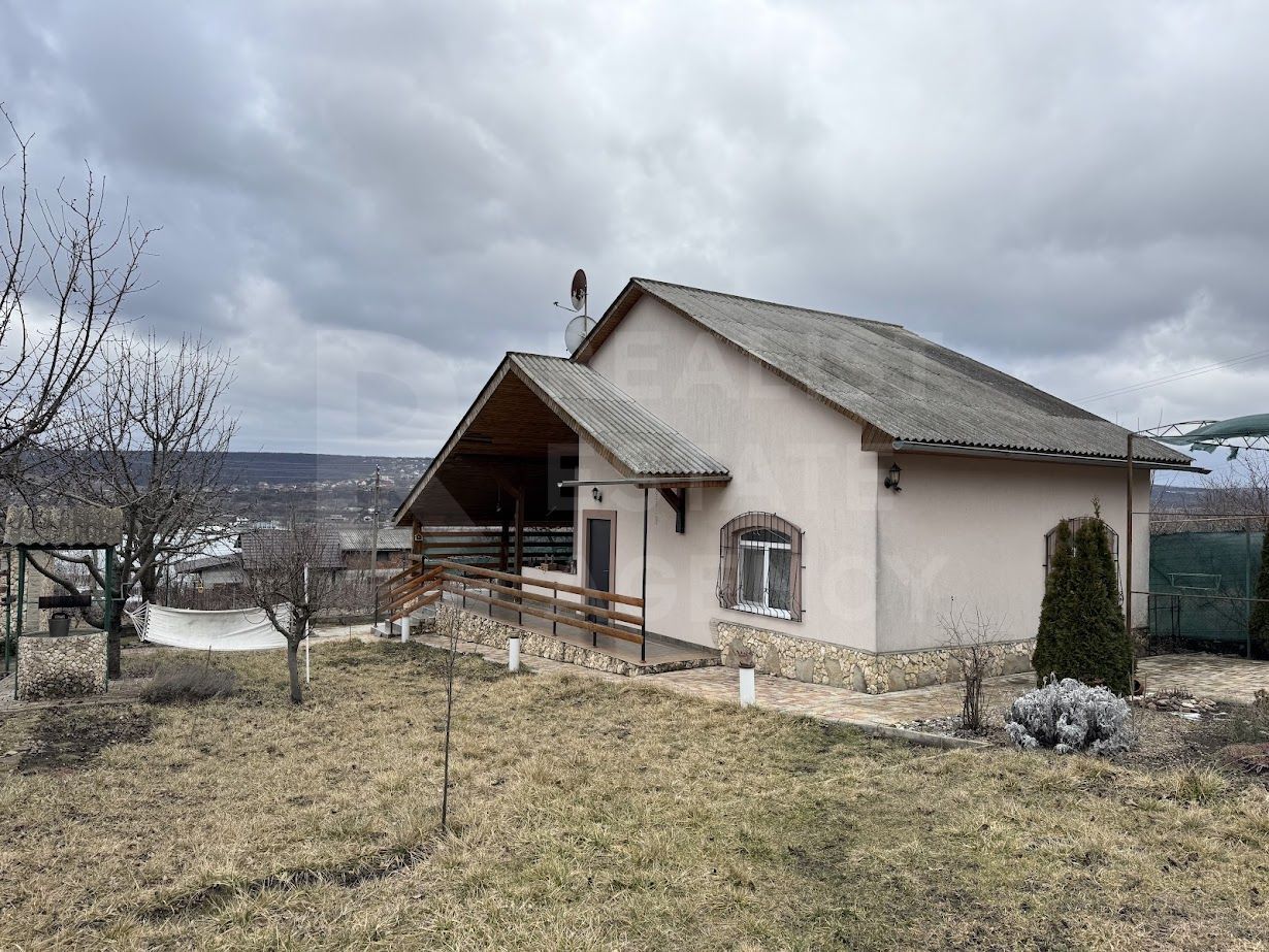 Vânzare casă de vacanță 130 mp, + 6 ari Dănceni,Ialoveni - Poză 2