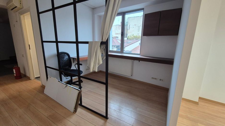 De vanzare clădire de birouri in zona Foisorul de Foc / Strada Olari - Poză 8