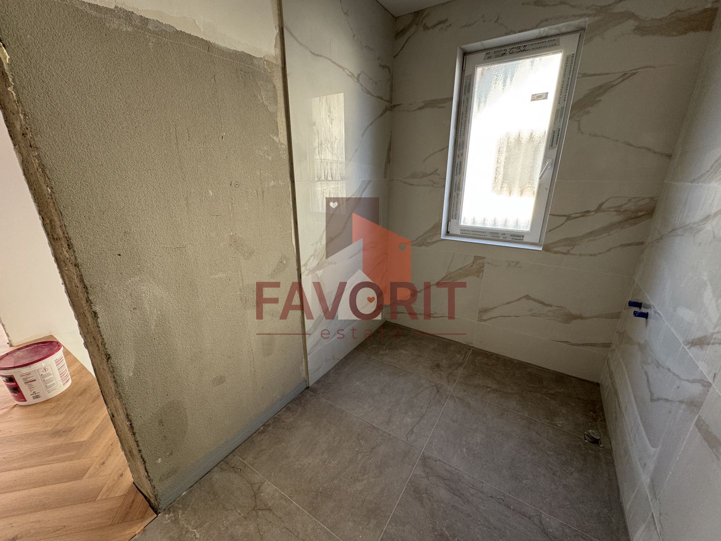 Finisat la cheie. Acces asfaltat. Toate utilitatile - Poză 11