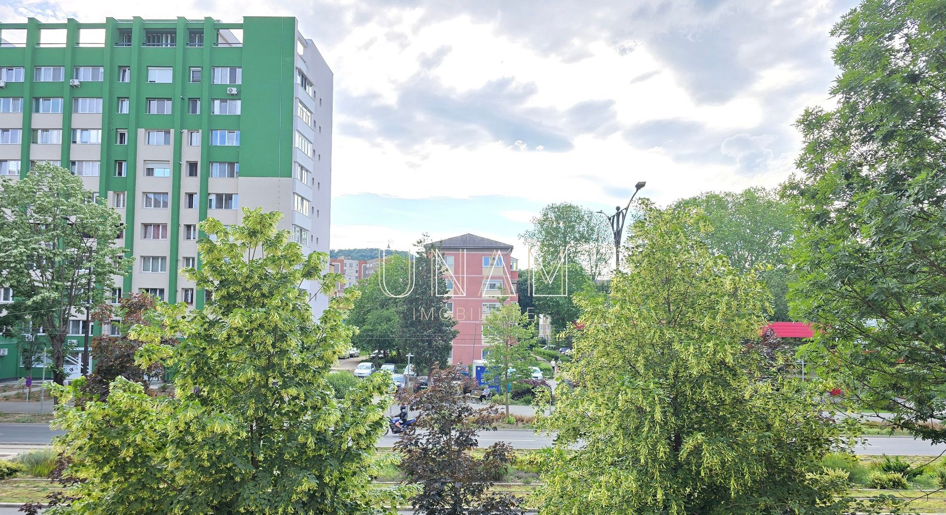 =REPOZITIONARE PRET= 2 camere in Govandari, zona Miorita - etaj 1, centrala proprie - Poză 1