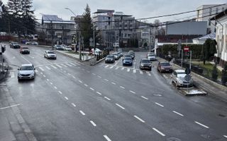 Spațiu birouri / locuință – 181 mp utili, etaj + mansardă în vilă, Centru Piteșt - Poză 4