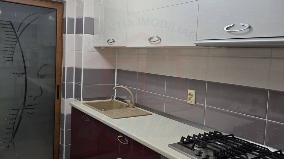 SE VINDE APARTAMENT 3 CAMERE, MICRO 17, 91.000 EURO - Poză 7