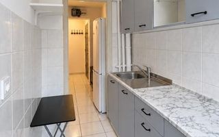 Apartament 3 camere de vanzare Veteranilor - Poză 2