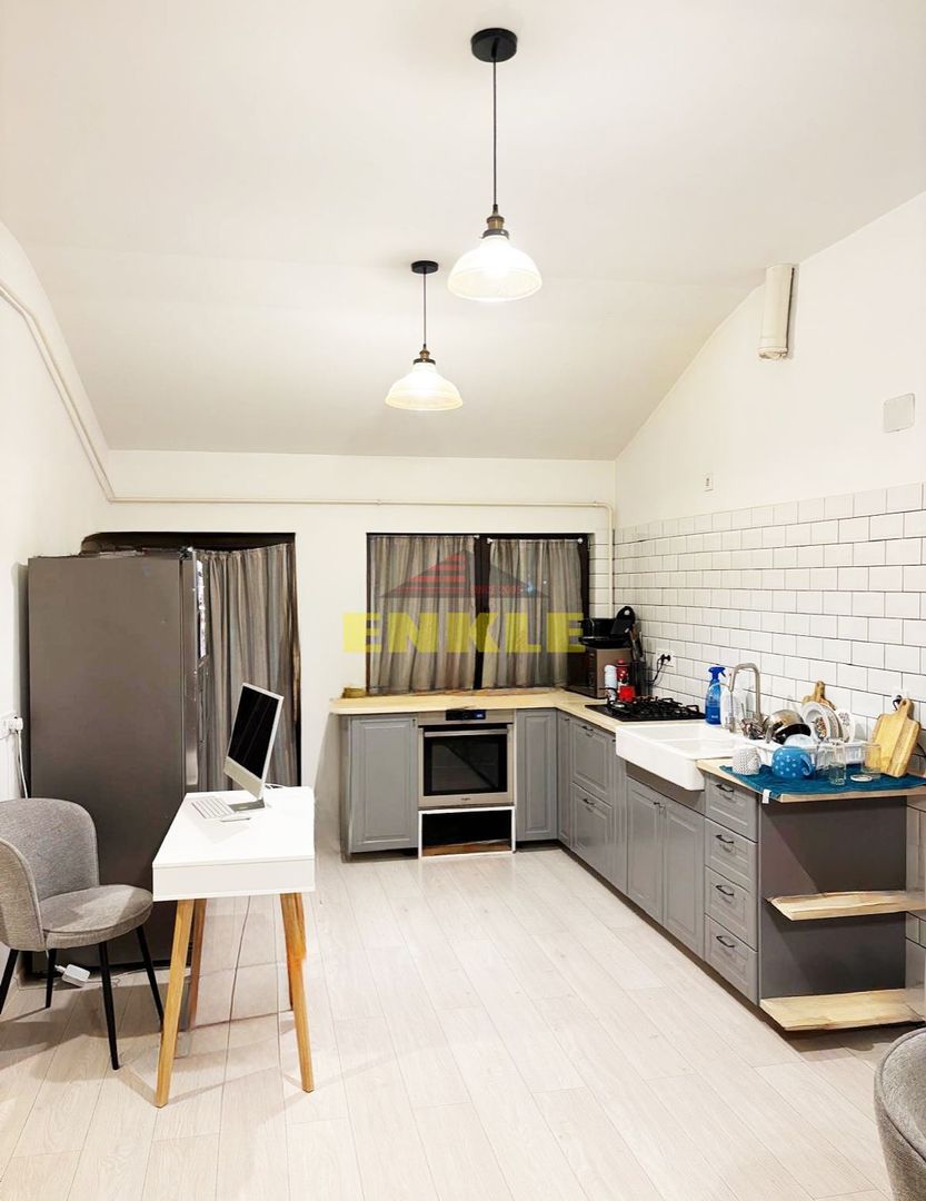 De inchiriat apartament cu 3 camere, zona Carrefour. - Poză 1