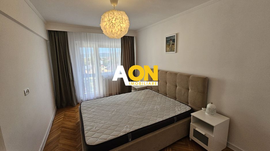 Apartament cu 2 Camere, Etaj Intermediar, Zonă Ultracentrală - Poză 7