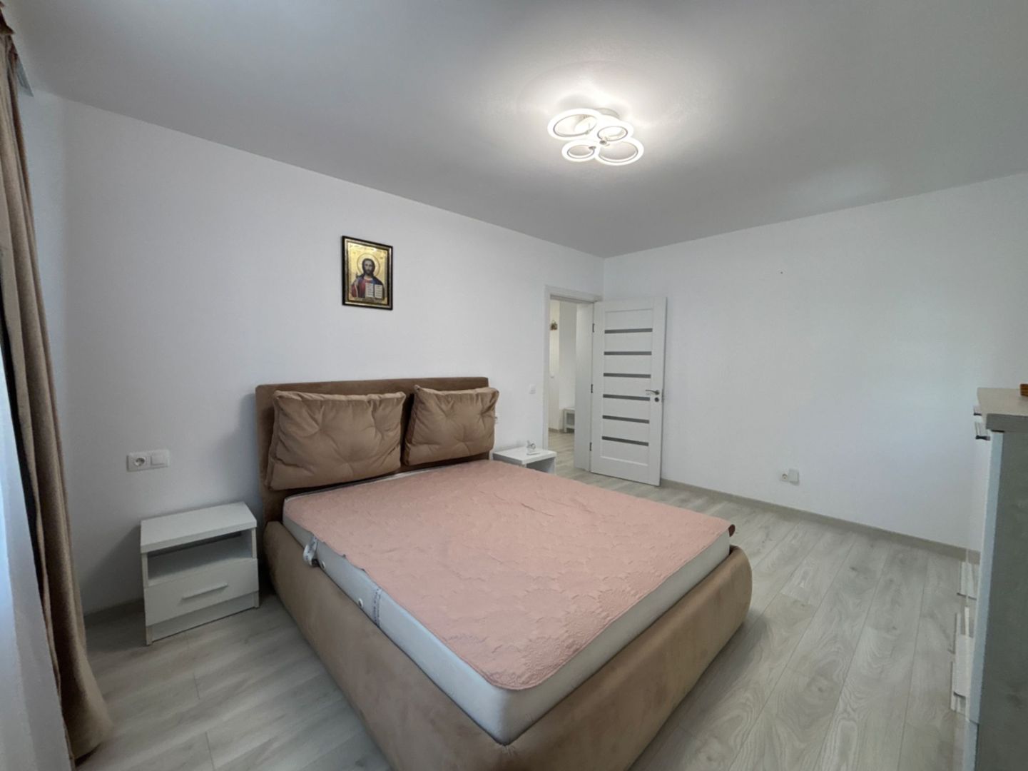 Apartament 3 camere cu BOXA, ETAJ 1 in Selimbar - Poză 8
