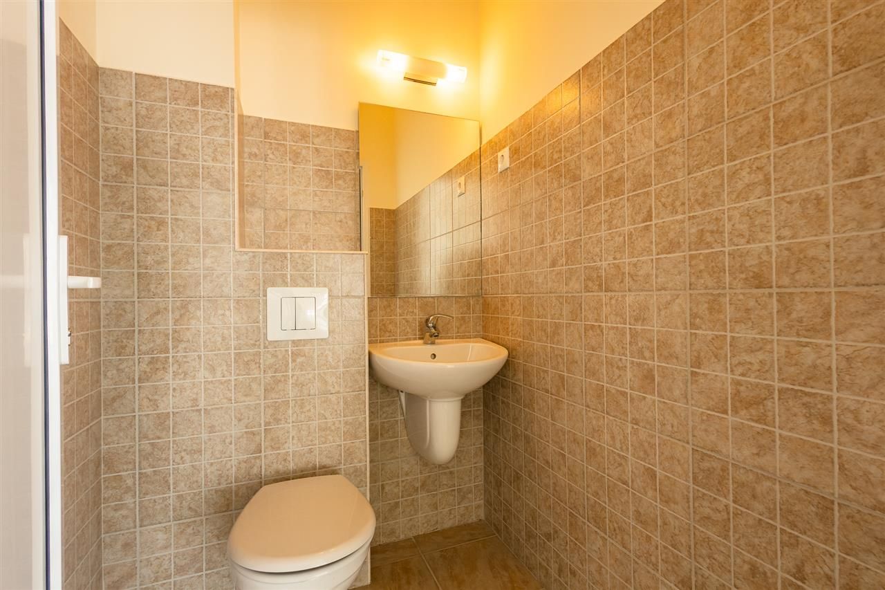 Spatiu in componenta si dotari apreciabile, birouri/ clinica, Calea Bucuresti - Poză 27