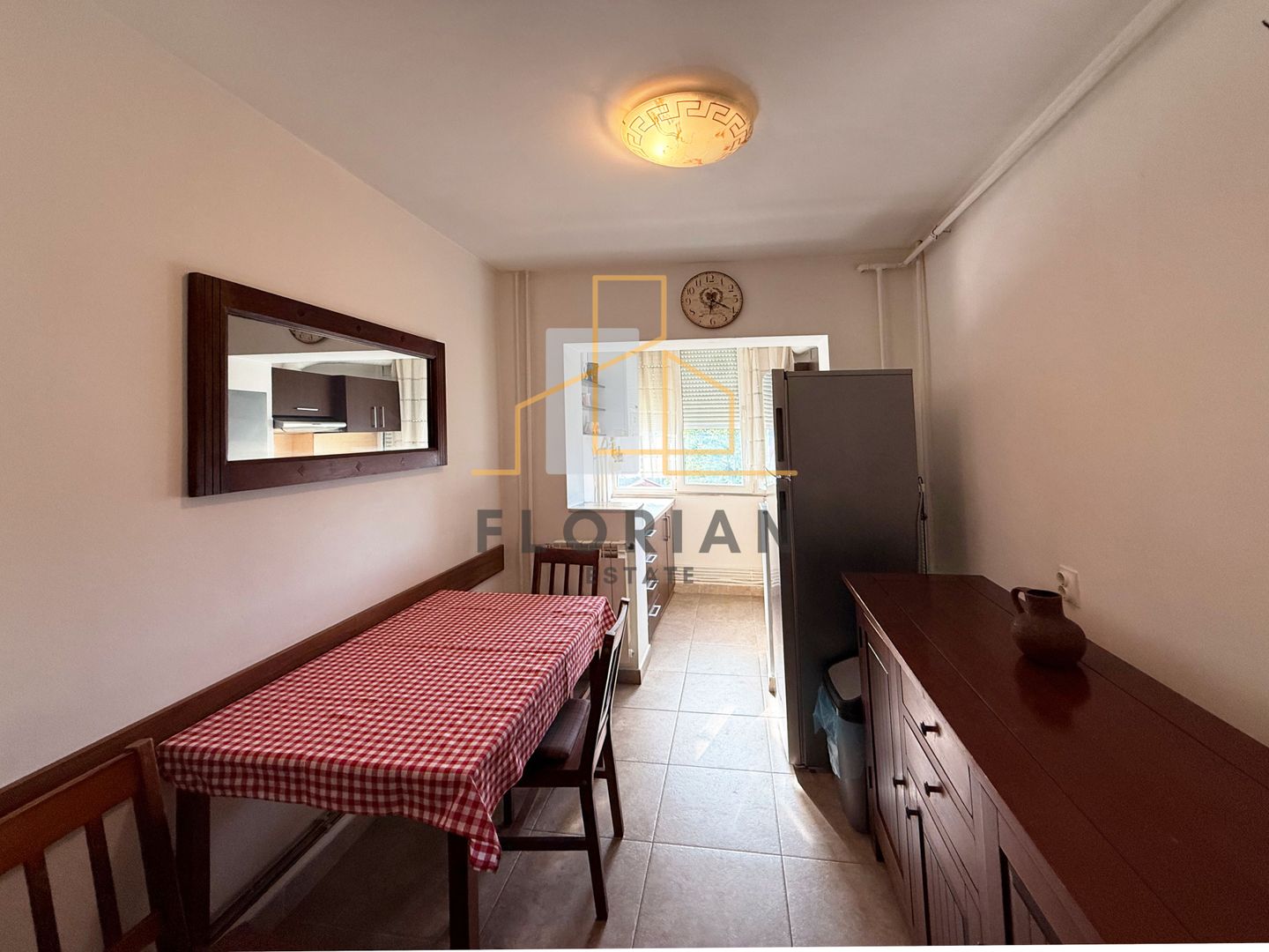 Apartament cu 3 camere, decomandat, 450 euro/ Calea Lipovei, Tm - Poză 14