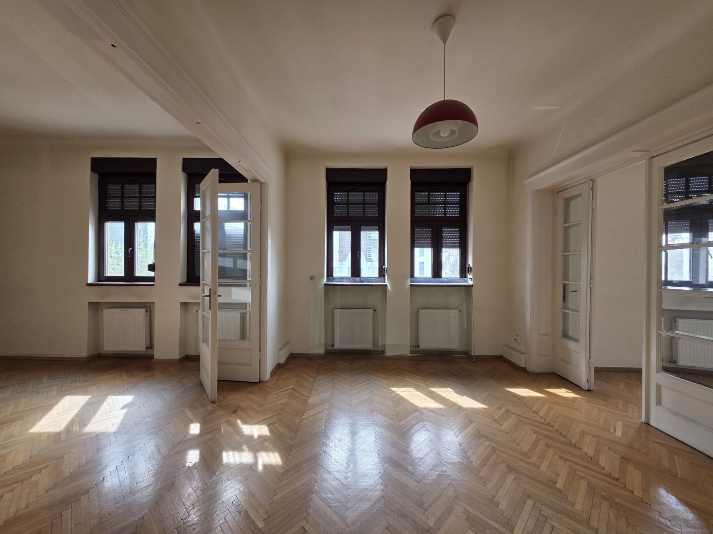 Apartament 4 camere de inchirat Armenasca Romana - Poză 3