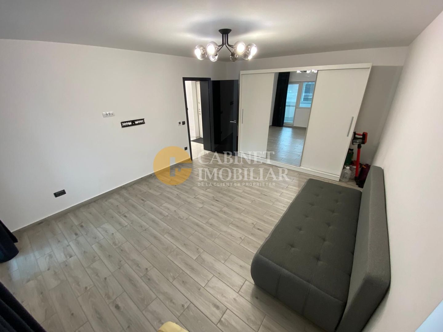 GARA BLOC TIP VILA - 2 CAMERE DECOMANDAT  - MOBILAT SI UTILAT - Poză 3