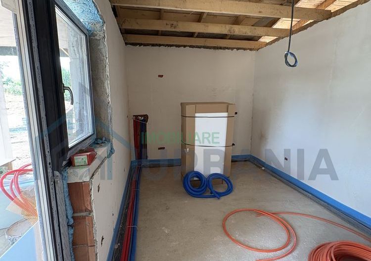 Duplex de vânzare, Valea Adâncă, Zona 5 Drumuri, 350 mp teren - Poză 4