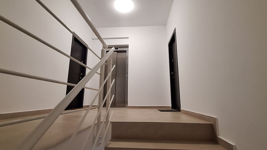 Apartament cu 3 camere si loc de parcare - Kaufland - Poză 13