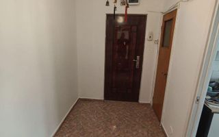 Apartament renovat cu trei camere,  Emil Racovita, 106.000€ - Poză 6