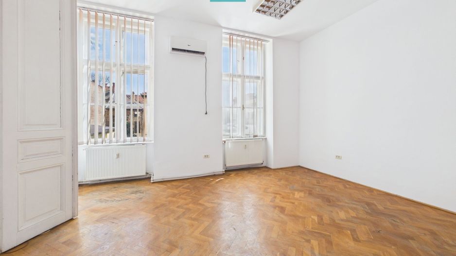 Apartament luminos cu 3 camere ultracentral - Arad - Poză 1