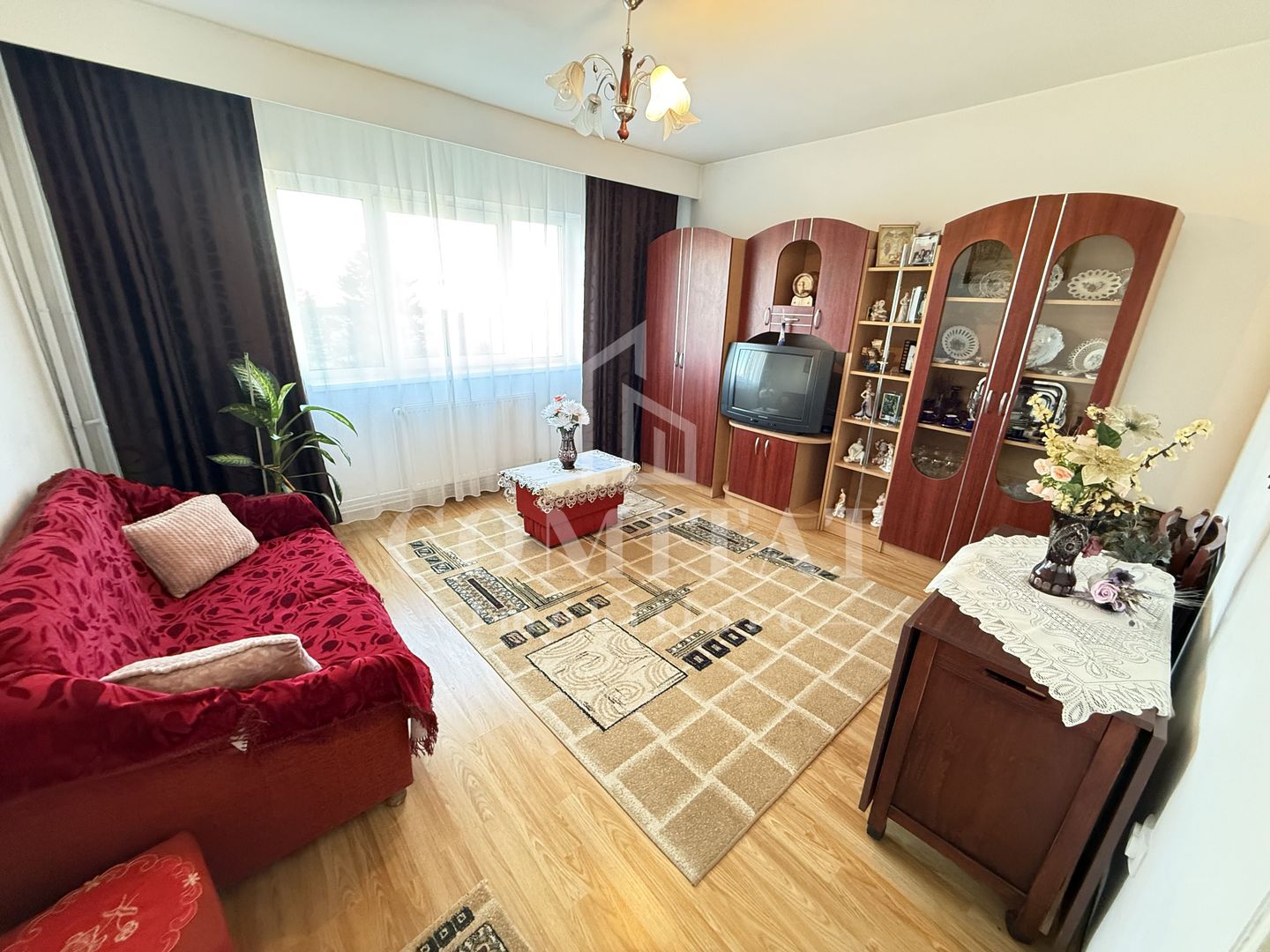 Apartament 3 camere | Etaj Intermediar | Zona străzii Mehedinți - Poză 1