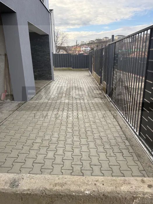 Casa cuplata, 115 mp, teren 495 mp, garaj, Dezmir - Poză 6