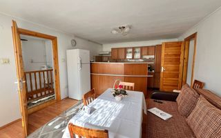 Casa 3 camere 80 mp utili curte comuna si balcon 3,75 mp în Ștrand - Poză 3