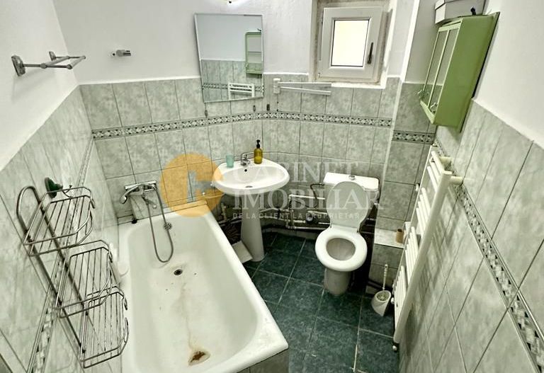 2 Camere Decomandat Prima Statie Nicolina 2 - Bloc 1984 - Poză 9