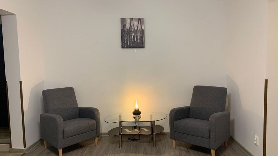 AP. 2 CAMERE OBOR, BUCATARIE INCHISA, REABILITAT, METROU 5 MINUTE - Poză 2