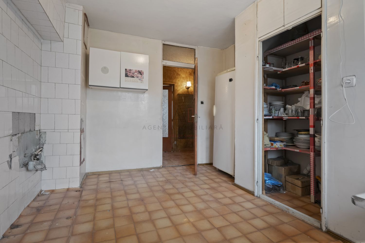4 Camere 3/9 Panduri | COMISION 0 - Poză 11