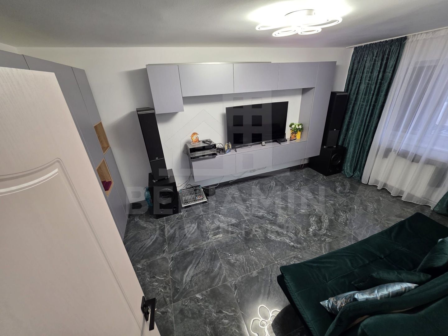 Apartament 2 camere decomandat 52mp Brazda, centrala proprie - Poză 3