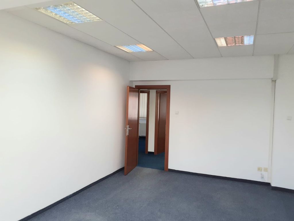 Spatiu birouri de inchiriat | Acces facil DN1 si Aeroportul H.Coanda - Poză 11