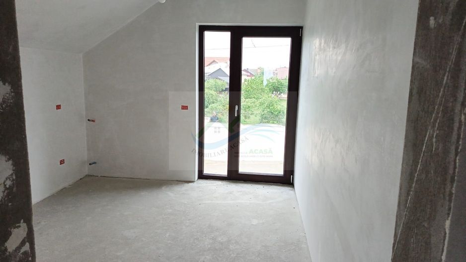 Casă/Vilă Dumbrăveni/Suceava - Poză 12