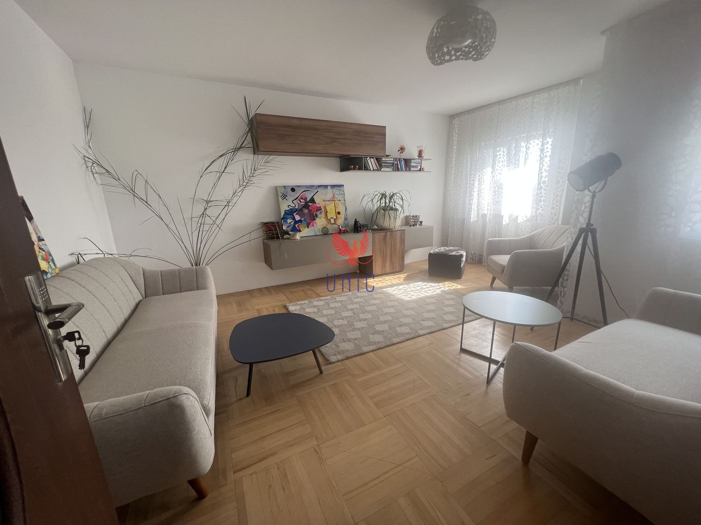 Apartament 3 camere 1 Mai M-uri zona Ciuperca - Poză 2