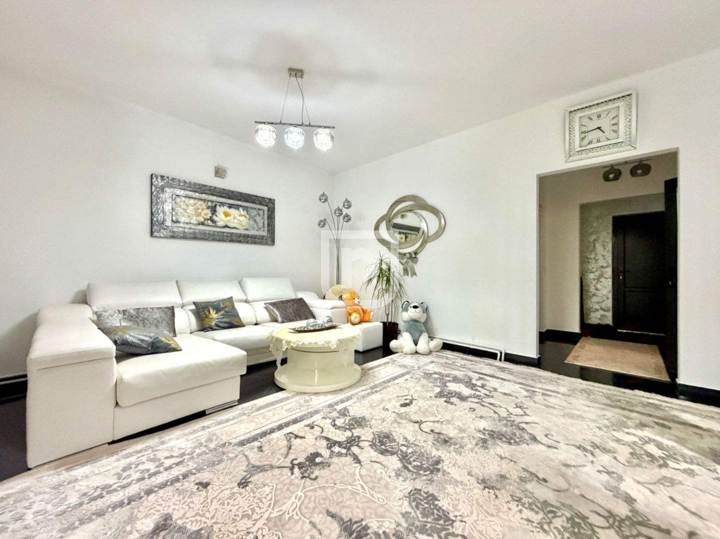 Triplex LUX în centrul Frasin – complet mobilat - Poză 6