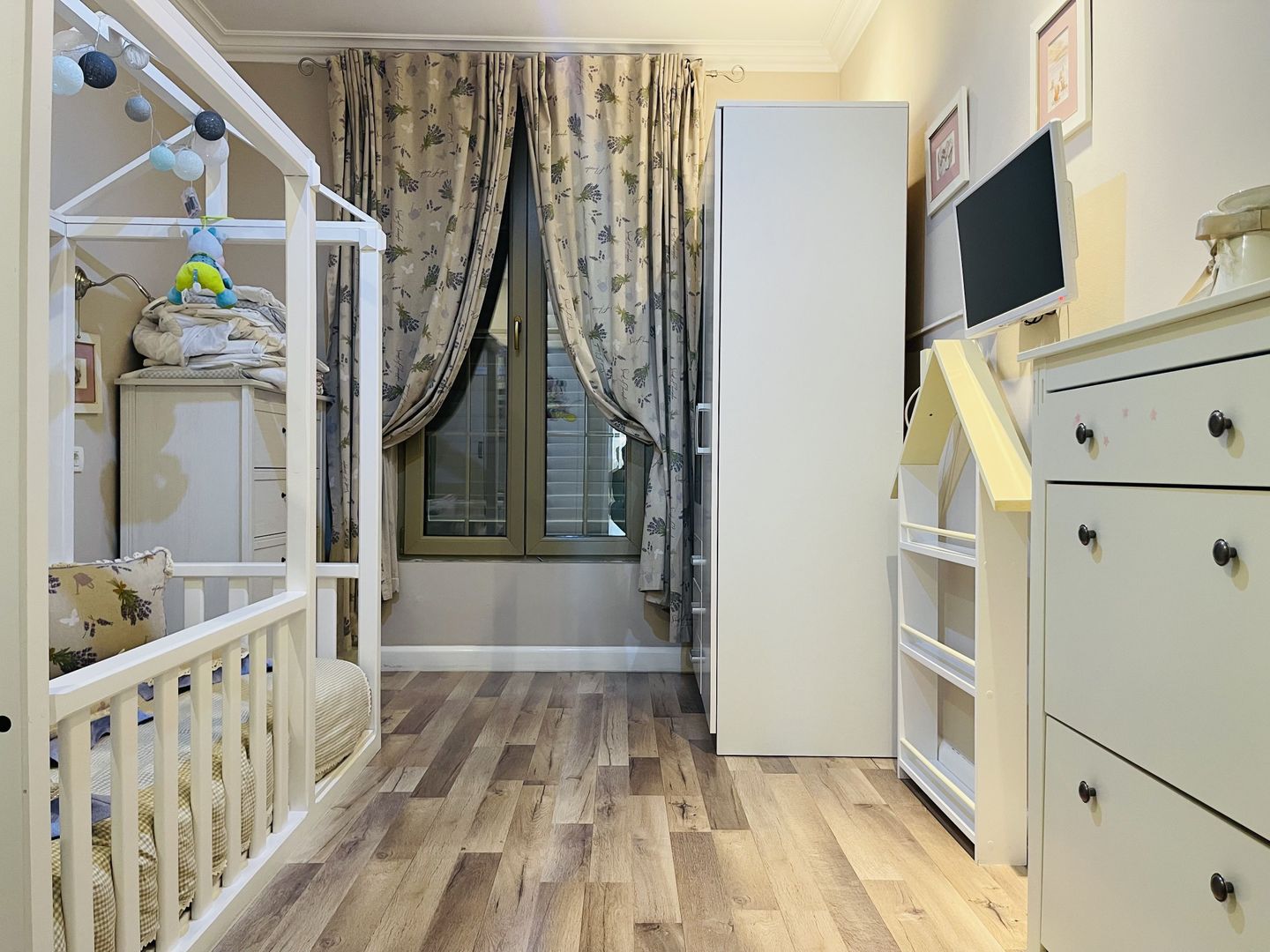 Casa superba in Dumbravita, langa Padure | Curte, Terasa si Garaj - Poză 38