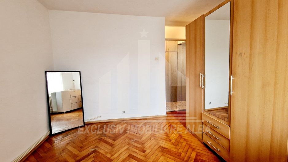 Apartament 2 camere Tolstoi, decomandat - Poză 3