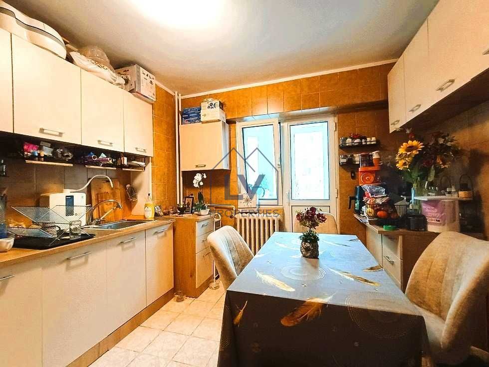 Apartament 2 camere de vanzare zona Decebal ( Zepter) Mall Vitan - Poză 4
