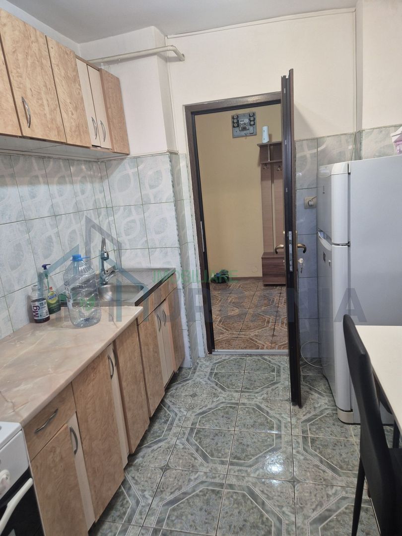 Închiriez AP 2 CAM D zona T. Vladimirescu - Poză 2