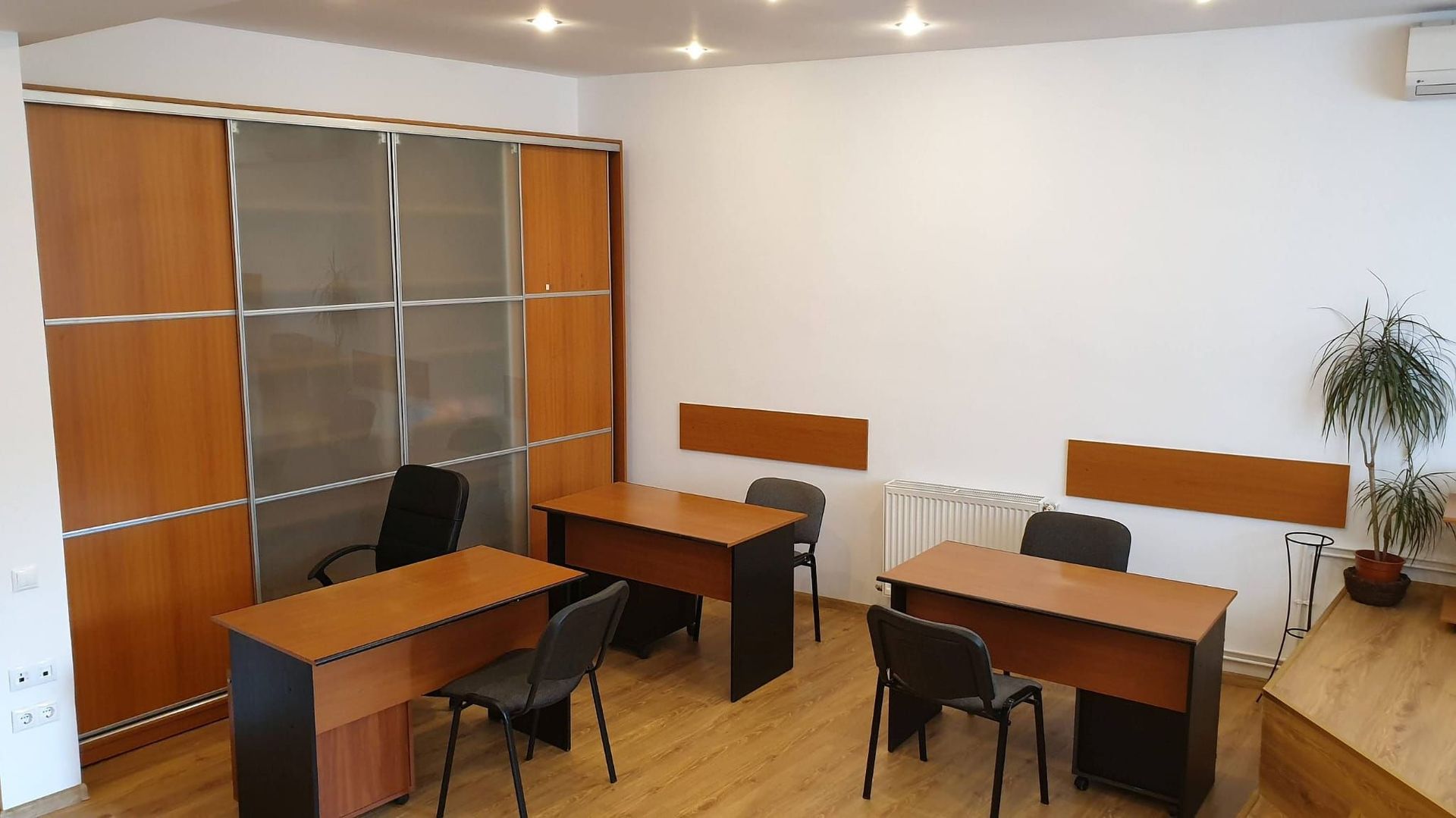 De vanzare Apartament 3 camere Mitropolie, ULTRACENTRAL liniste Unirii - Poză 5