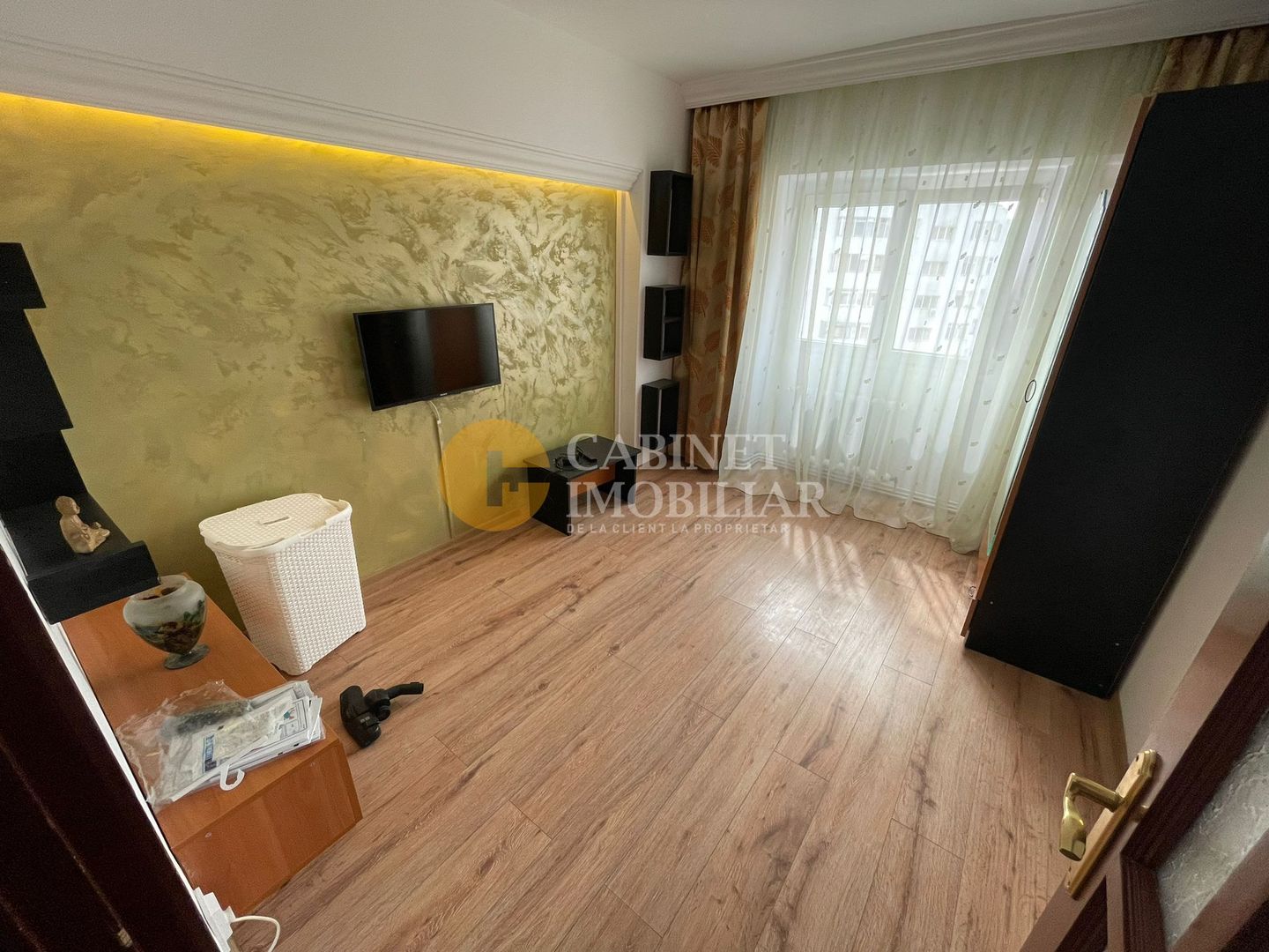 Zimbru 3 camere 81,5 mp - etaj intermediar - mobilat complet - bloc 1990 - Poză 5