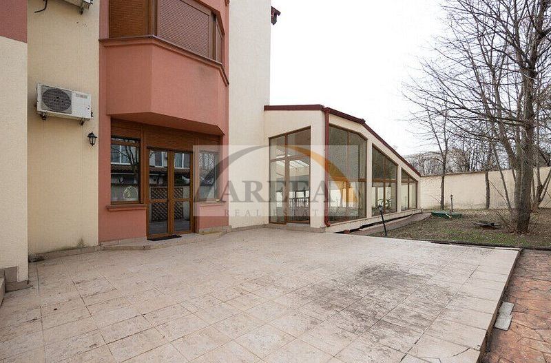 Vila cu 750 mp utili si teren de 1.480 mp in Erou Iancu Nicolae - Poză 11