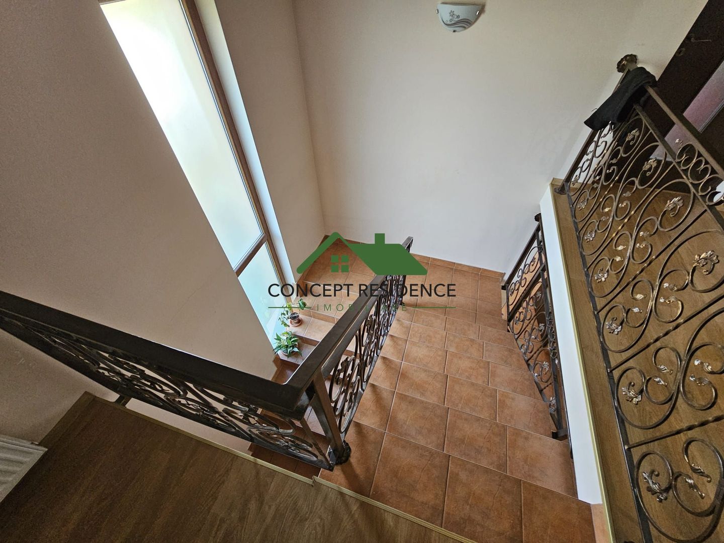 Casă cu vedere panoramică, 300 mp utili – Victoriei, zona Dura - Poză 25