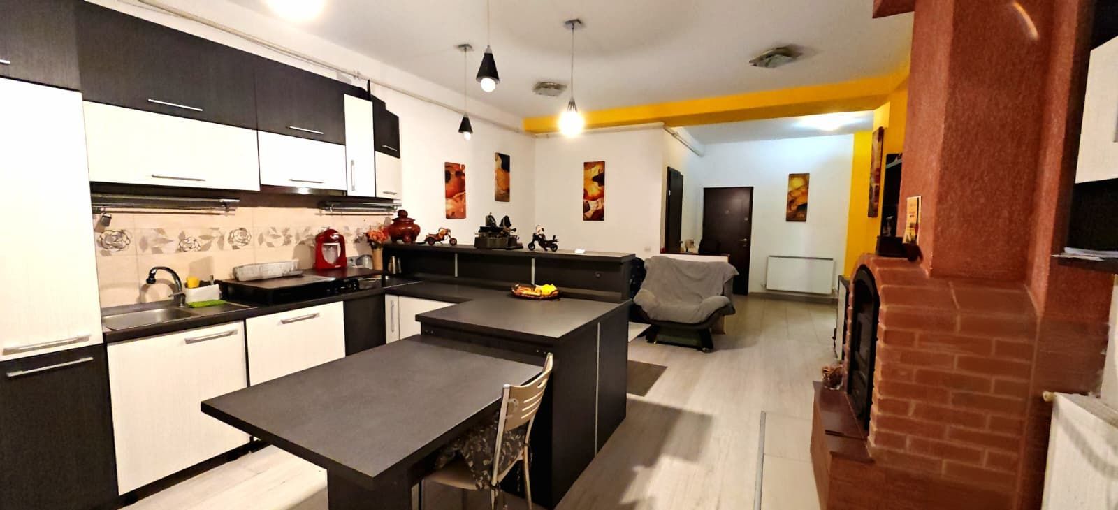 Apartament in casa, 4 camere, Rasnov, Brasov - Poză 1