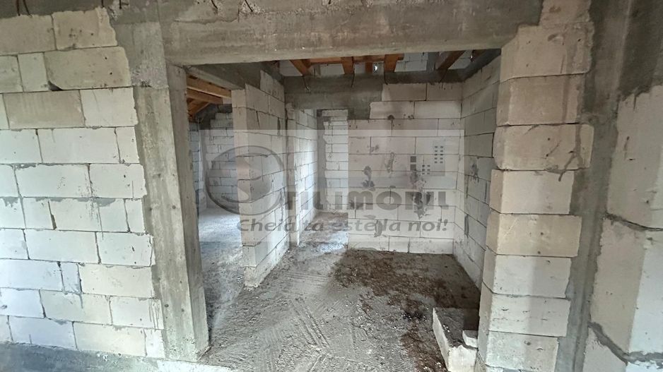 Casă individuală - Barnova - 72.000 euro - Poză 3