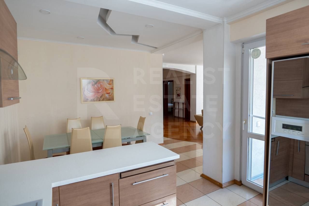 Chirie, apartament, 3 camere, str. Colina Puşkin, Centru - Poză 7