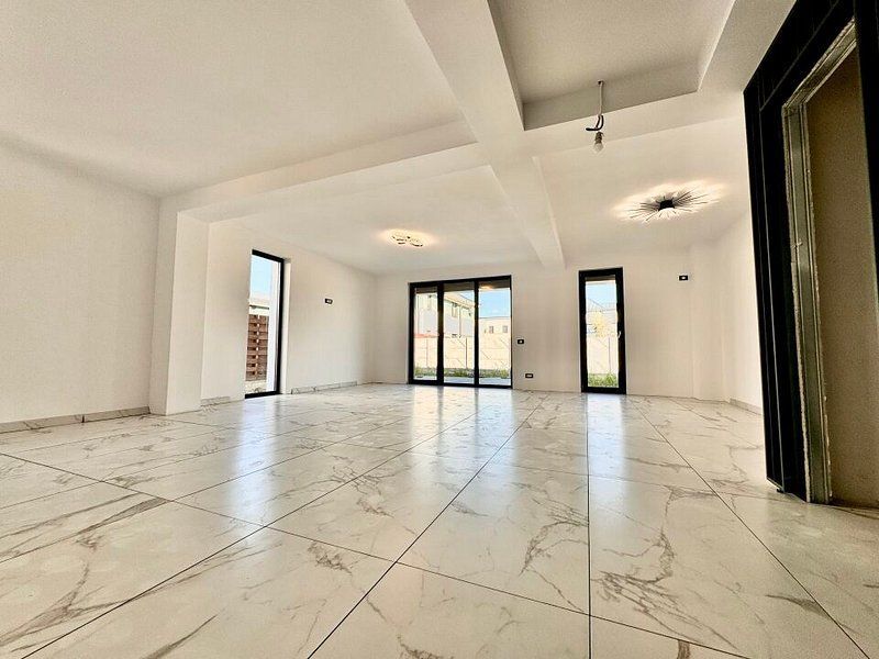 Vila 5 camere Otopeni Central - Poză 29